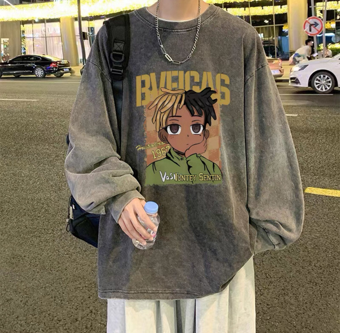 Sweatshirt